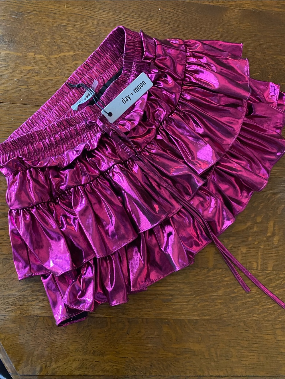 Day + Moon Metallic Fuchsia Ruffle Mini Skirt NEW with Tags Size Small